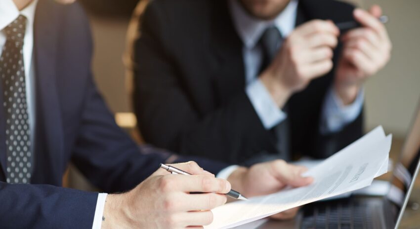 Common Contract Management Challenges and How to Overcome Them